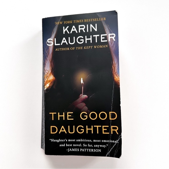 Other - Karin Slaughter 'The Good Daughter' Paperback